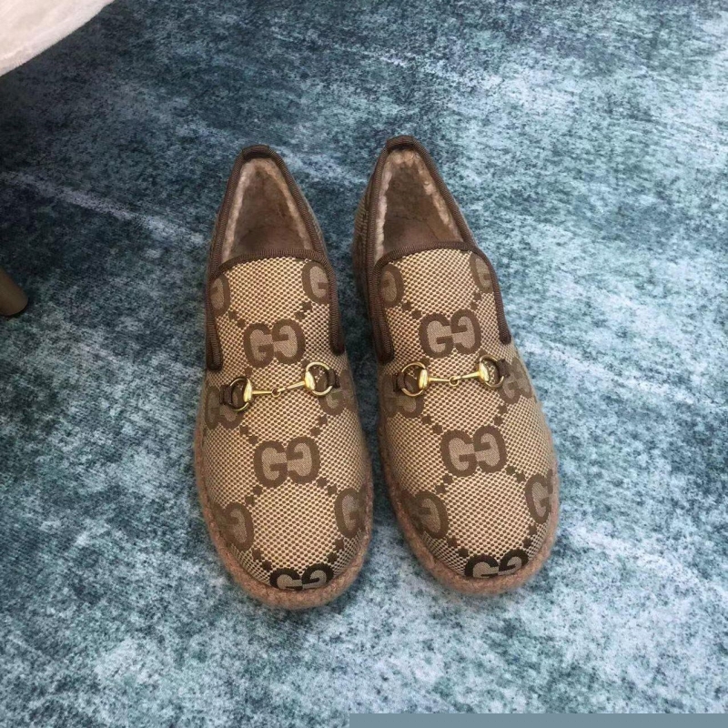 G*u*i casual shoes